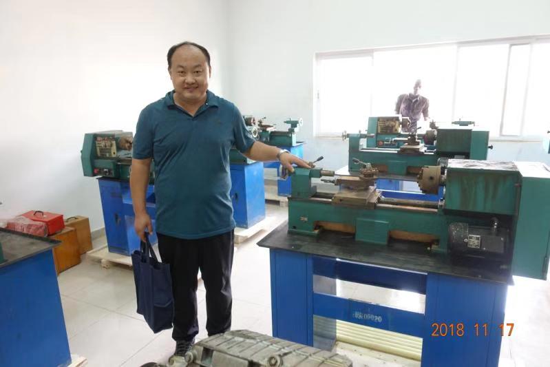 beat365捐建的创造太阳乌干达石油培训学院机床设备实训中心